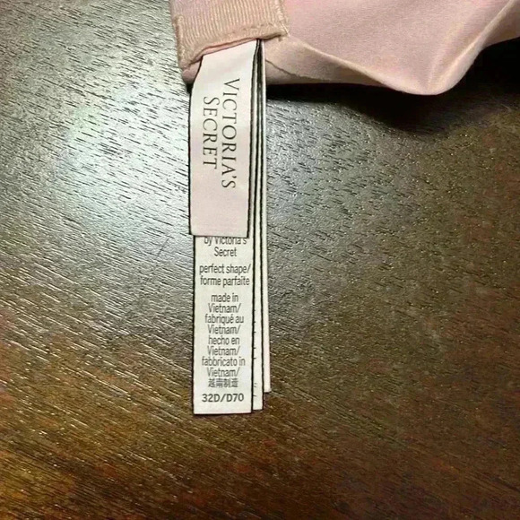Victoria’s Secret bra - Picture 6 of 8